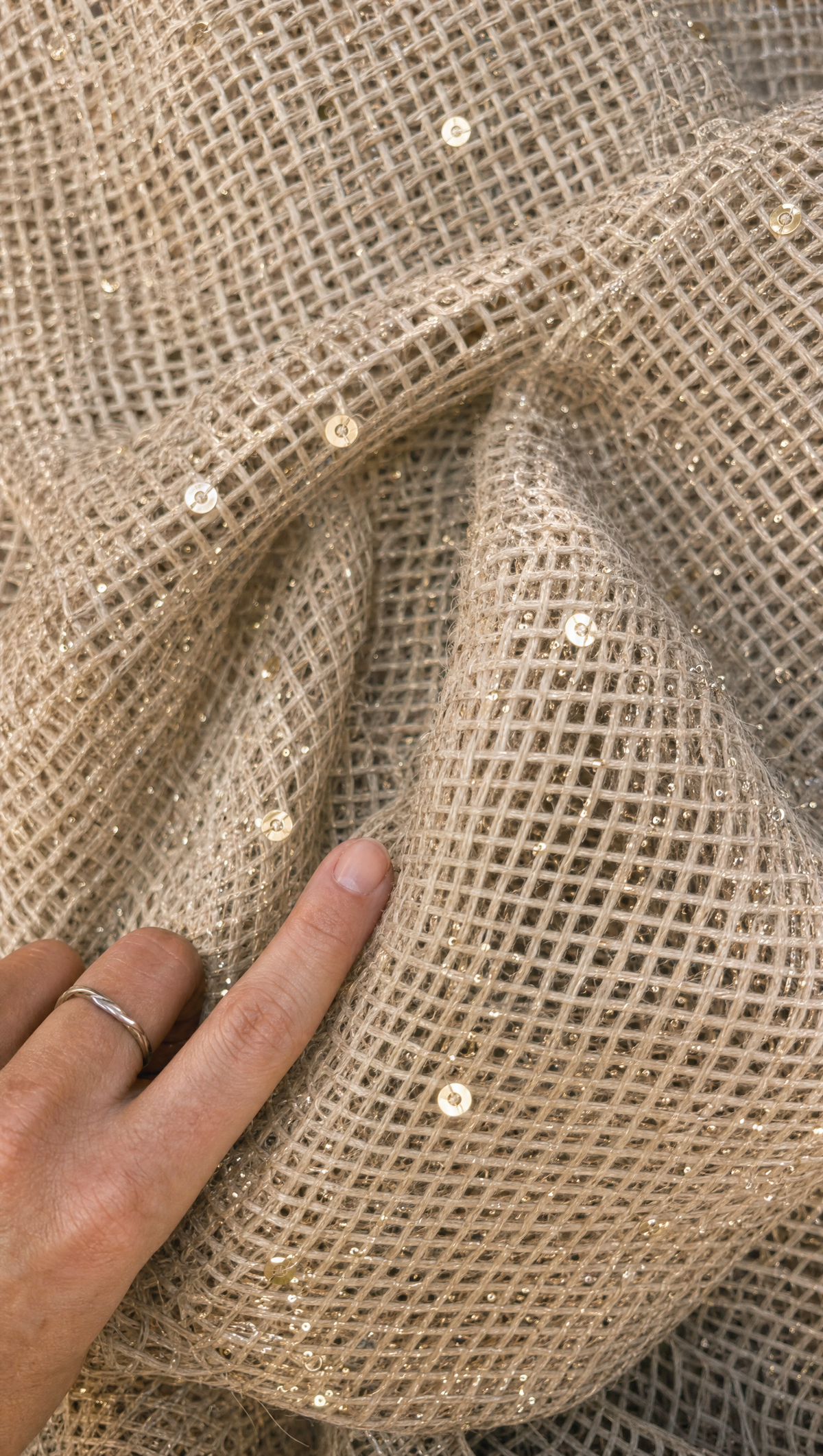 Close-up of Shelley Ibiza Tote Bag soft jute woven texture with gold shimmer